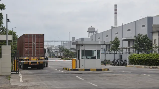 SEZ Benefits 2026: What a Unit Gets, Owes and Sells in India