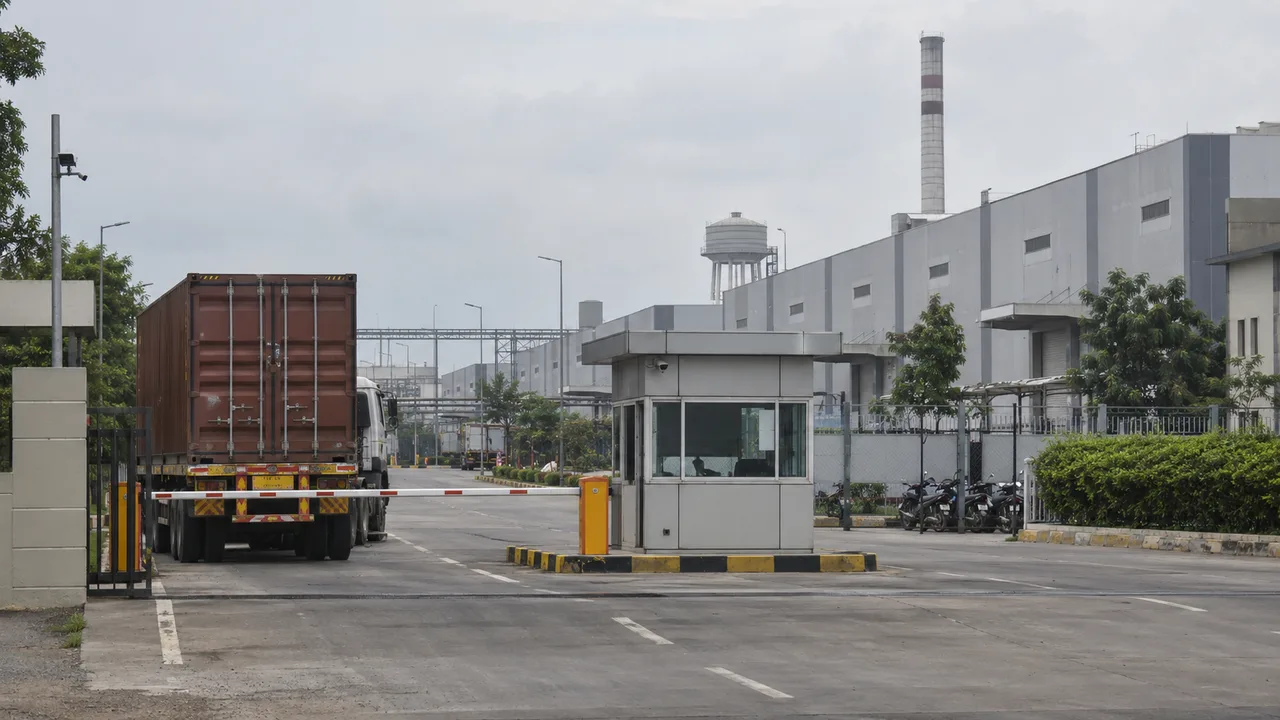 SEZ Benefits 2026: Duty, GST, DTA Sales Window, How to Apply